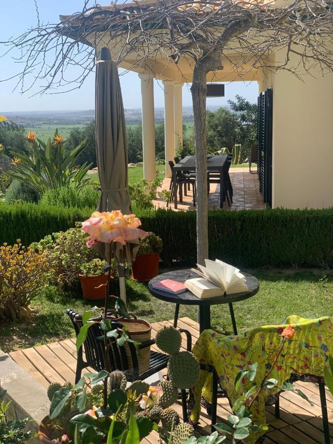 Villa Tranberg Suites フェレイラス エクステリア 写真